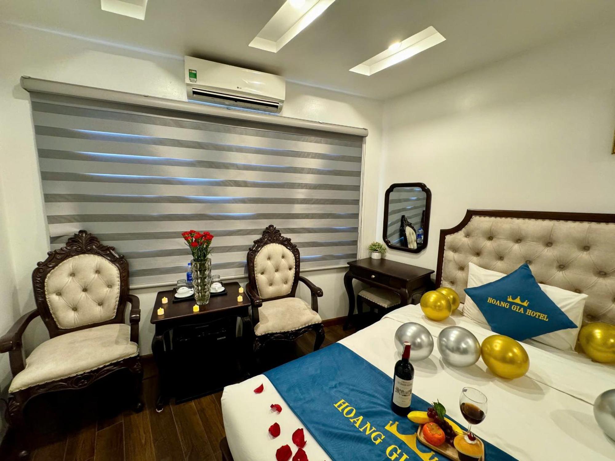 Hoang Gia Hotel Nhan Hoa Ханой Екстер'єр фото