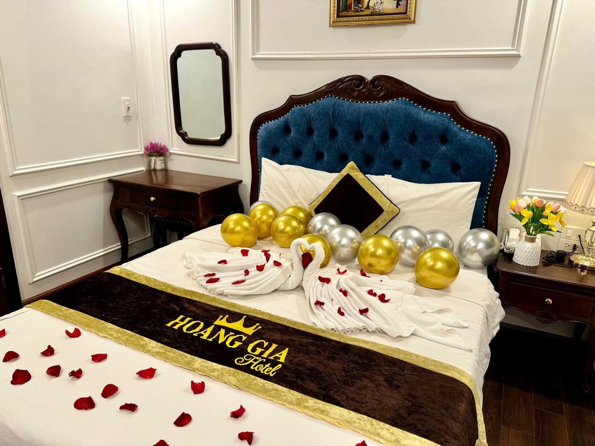 Hoang Gia Hotel Nhan Hoa Ханой Екстер'єр фото