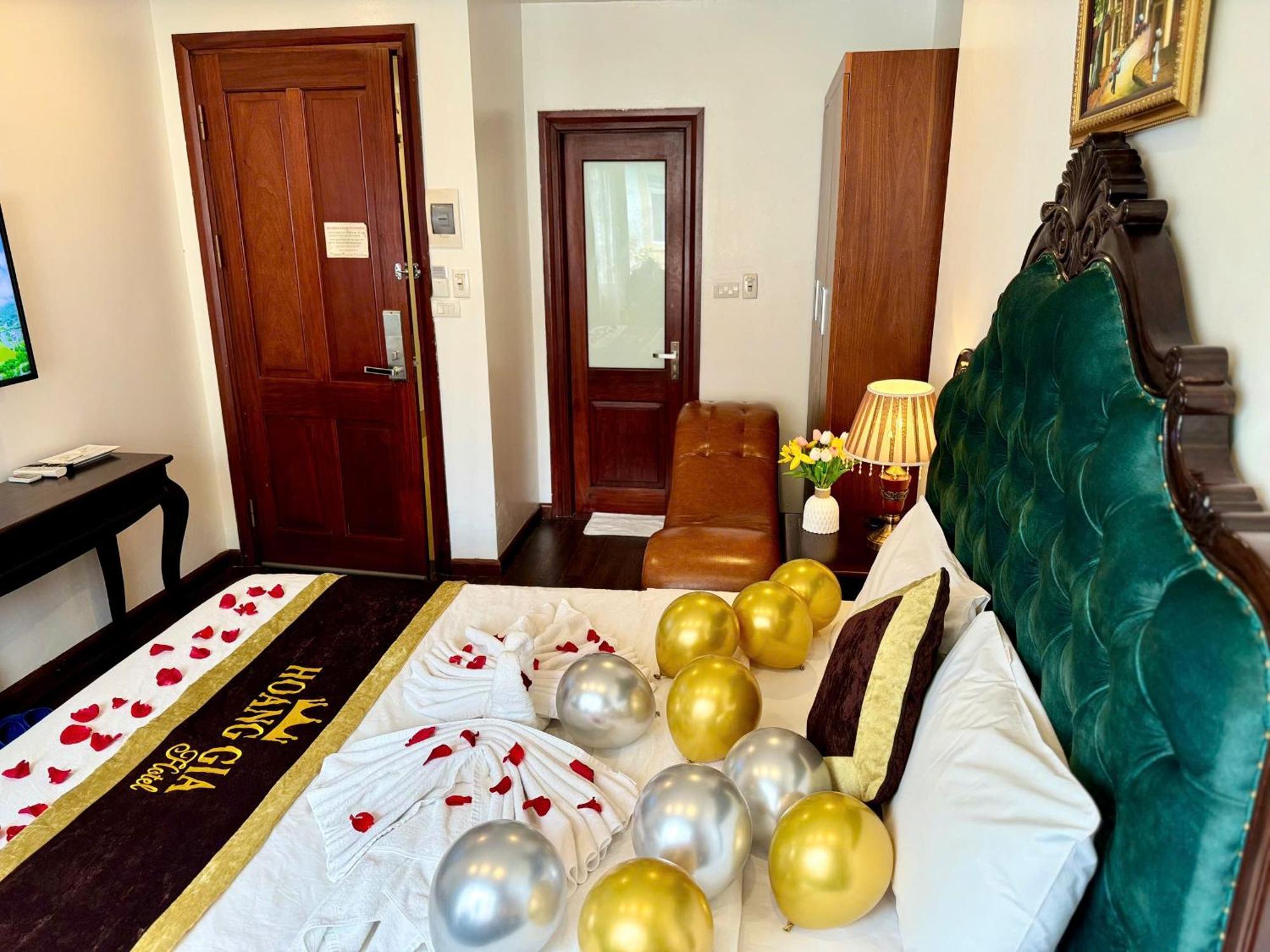 Hoang Gia Hotel Nhan Hoa Ханой Екстер'єр фото