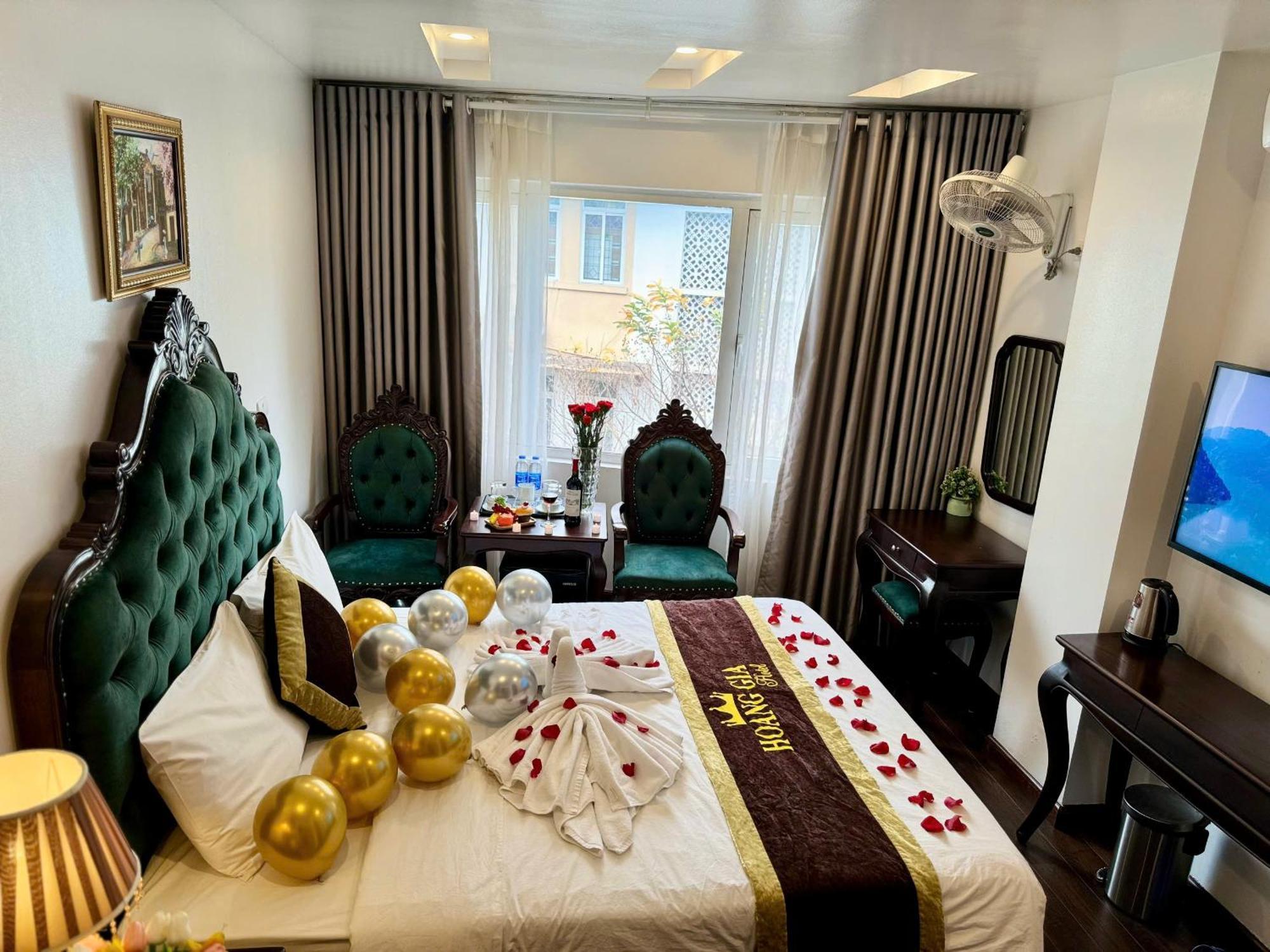 Hoang Gia Hotel Nhan Hoa Ханой Екстер'єр фото